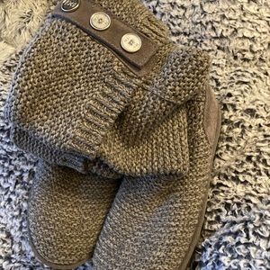 Gray Cardy Uggs - Women’s Size 9